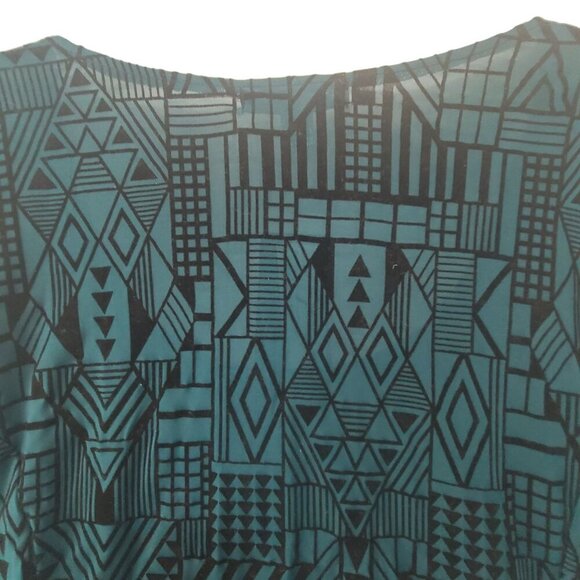 Lucy Diamonds NWT Women's Long Sleeve Pullover Top Green Size 5X - Picture 5 of 9